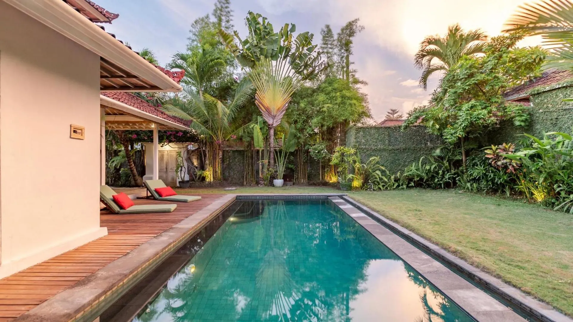 Villa Telma - Charming 2Br Villa In Central Seminyak, Walking Distance To Eat Street Indonésie