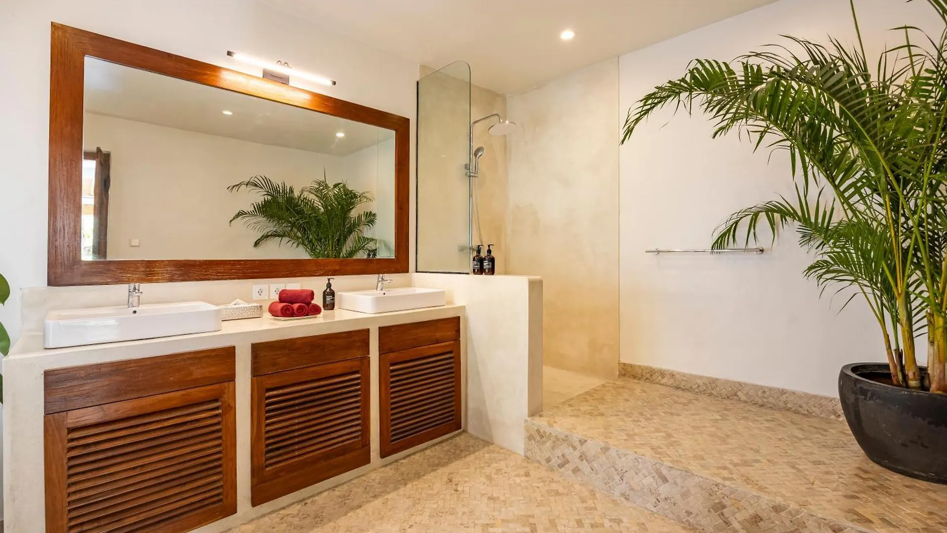 Villa Telma - Charming 2Br Villa In Central Seminyak, Walking Distance To Eat Street Indonezja
